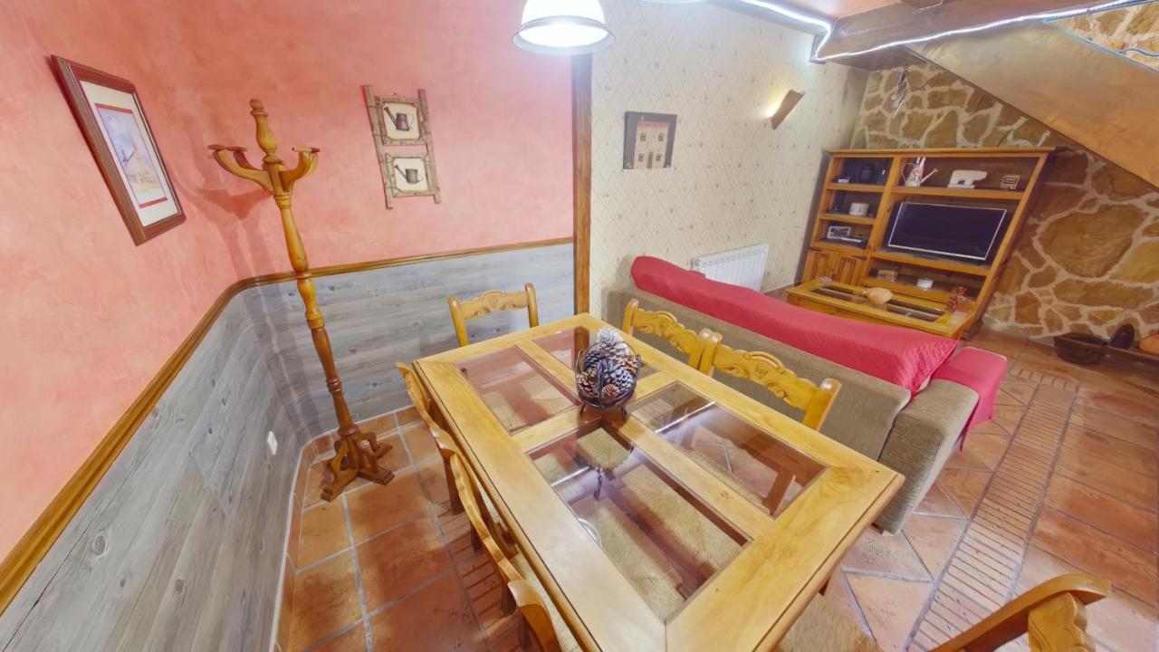 Ruralrut-El Tiemblo Wifi, Cabina De Hidromasaje, Aire Acondicionado Y A Pocos Metros De Zonas De Bano Naturales Exterior foto