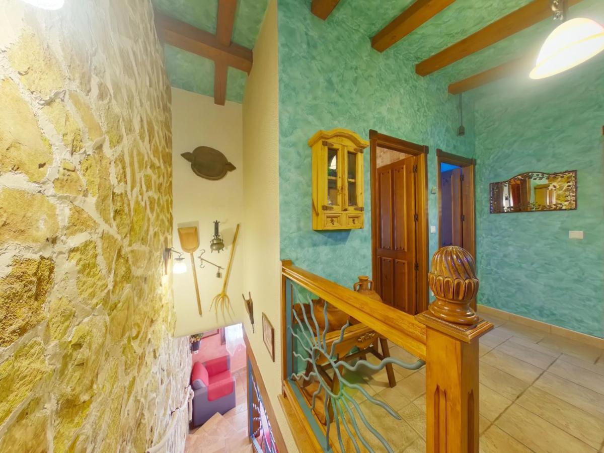 Ruralrut-El Tiemblo Wifi, Cabina De Hidromasaje, Aire Acondicionado Y A Pocos Metros De Zonas De Bano Naturales Exterior foto