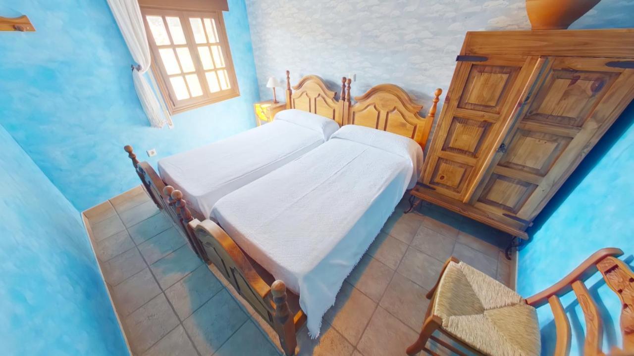 Ruralrut-El Tiemblo Wifi, Cabina De Hidromasaje, Aire Acondicionado Y A Pocos Metros De Zonas De Bano Naturales Exterior foto