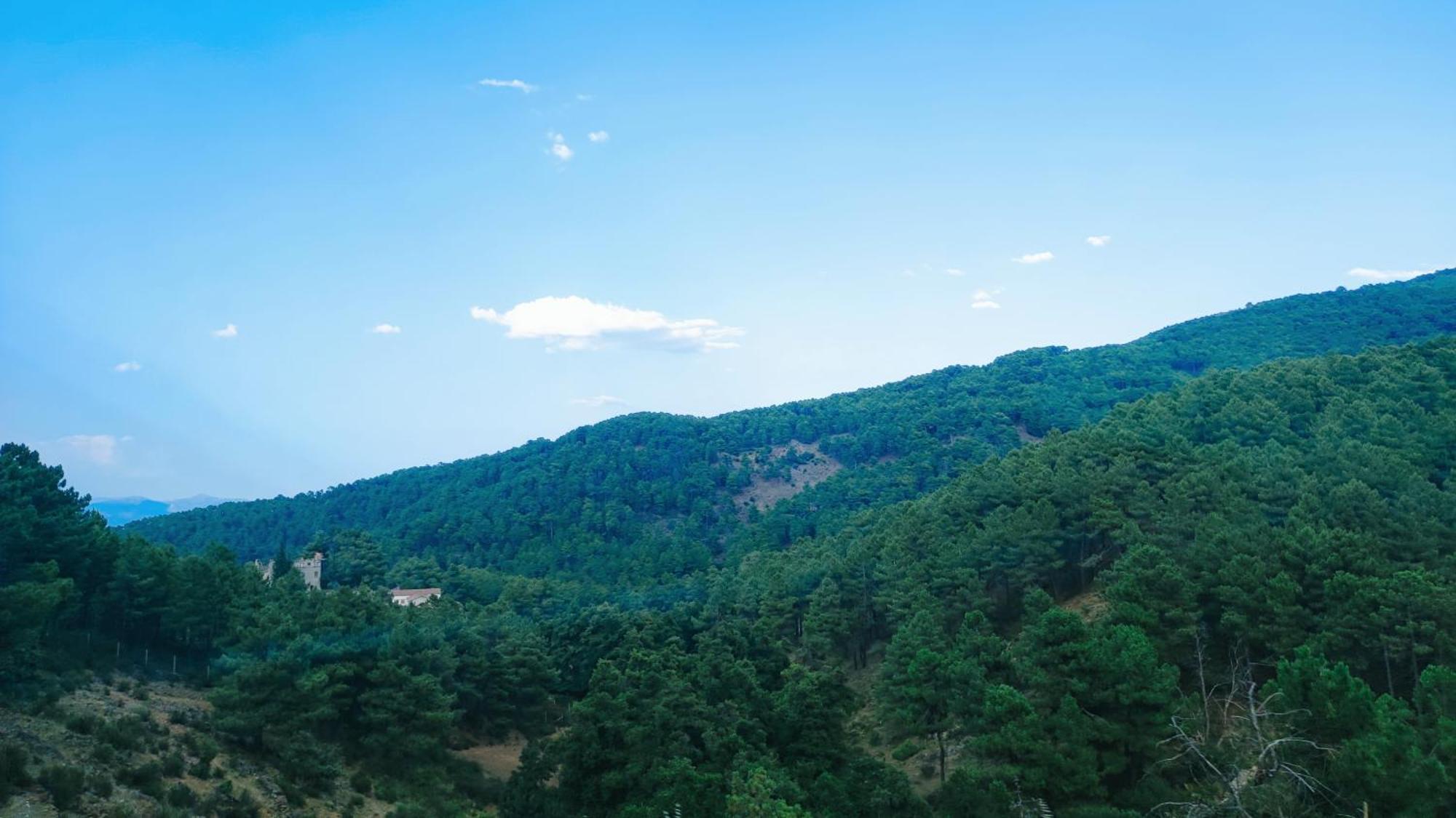 Ruralrut-El Tiemblo Wifi, Cabina De Hidromasaje, Aire Acondicionado Y A Pocos Metros De Zonas De Bano Naturales Exterior foto