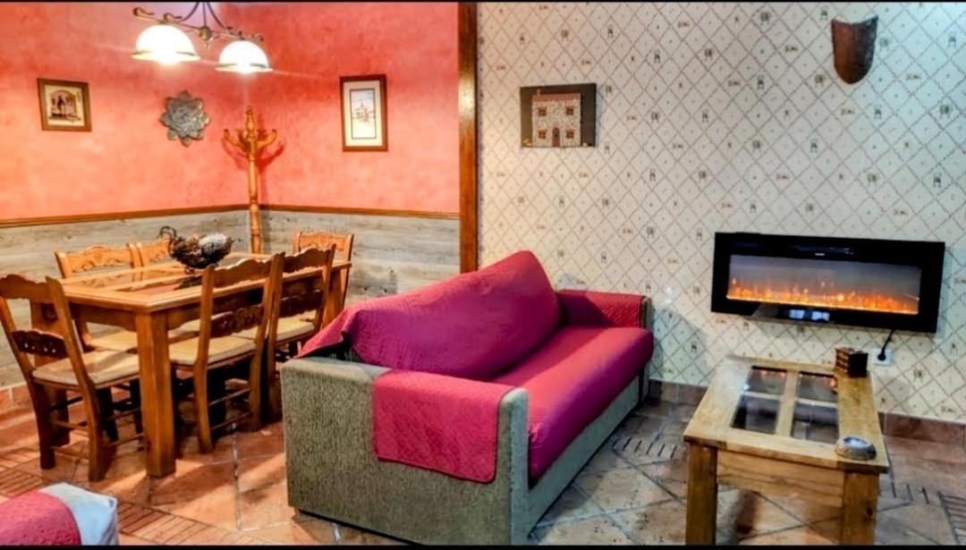 Ruralrut-El Tiemblo Wifi, Cabina De Hidromasaje, Aire Acondicionado Y A Pocos Metros De Zonas De Bano Naturales Exterior foto